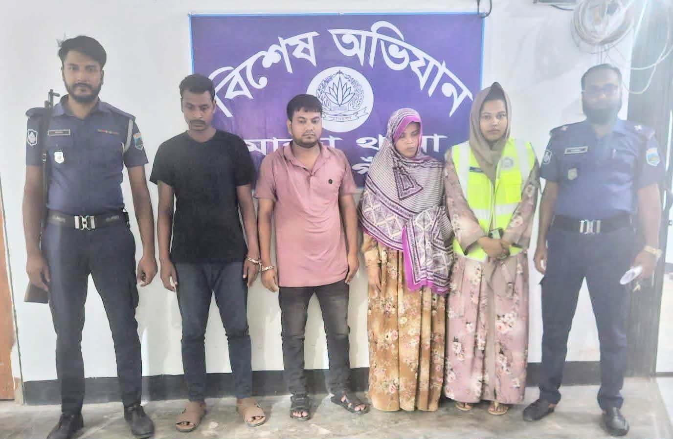 মান্দায় এলজিইডির কার্যসহকারীকে জিম্মি করে ব্ল্যাকমেইল, গ্রেপ্তার ৩